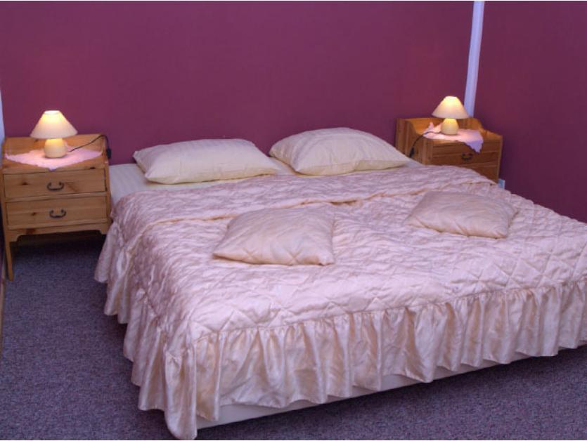 Hotel Keszyca Lesna ภายนอก รูปภาพ